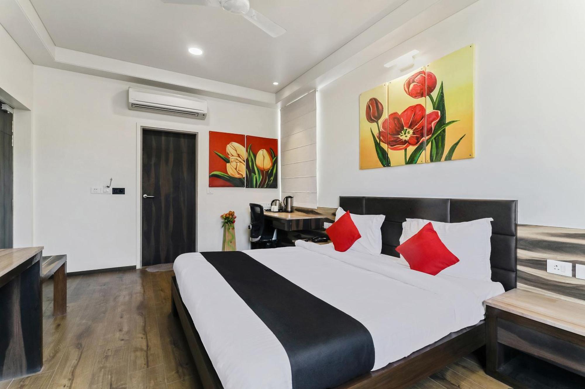 Fleur Hotel Jaipur Bagian luar foto
