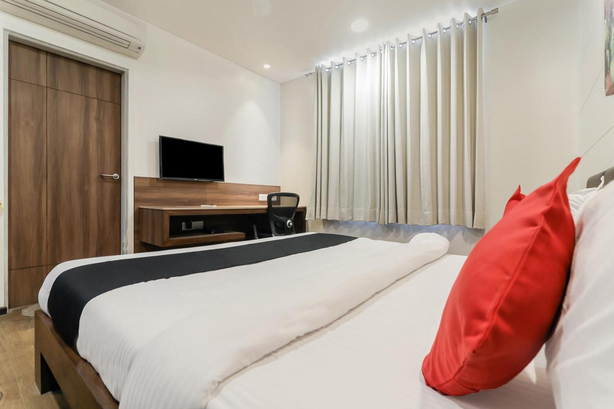 Fleur Hotel Jaipur Bagian luar foto