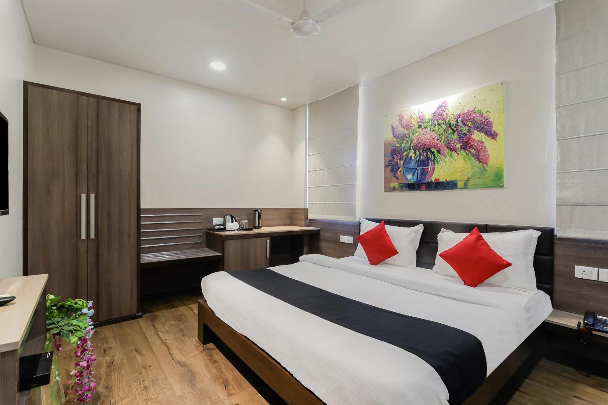Fleur Hotel Jaipur Bagian luar foto