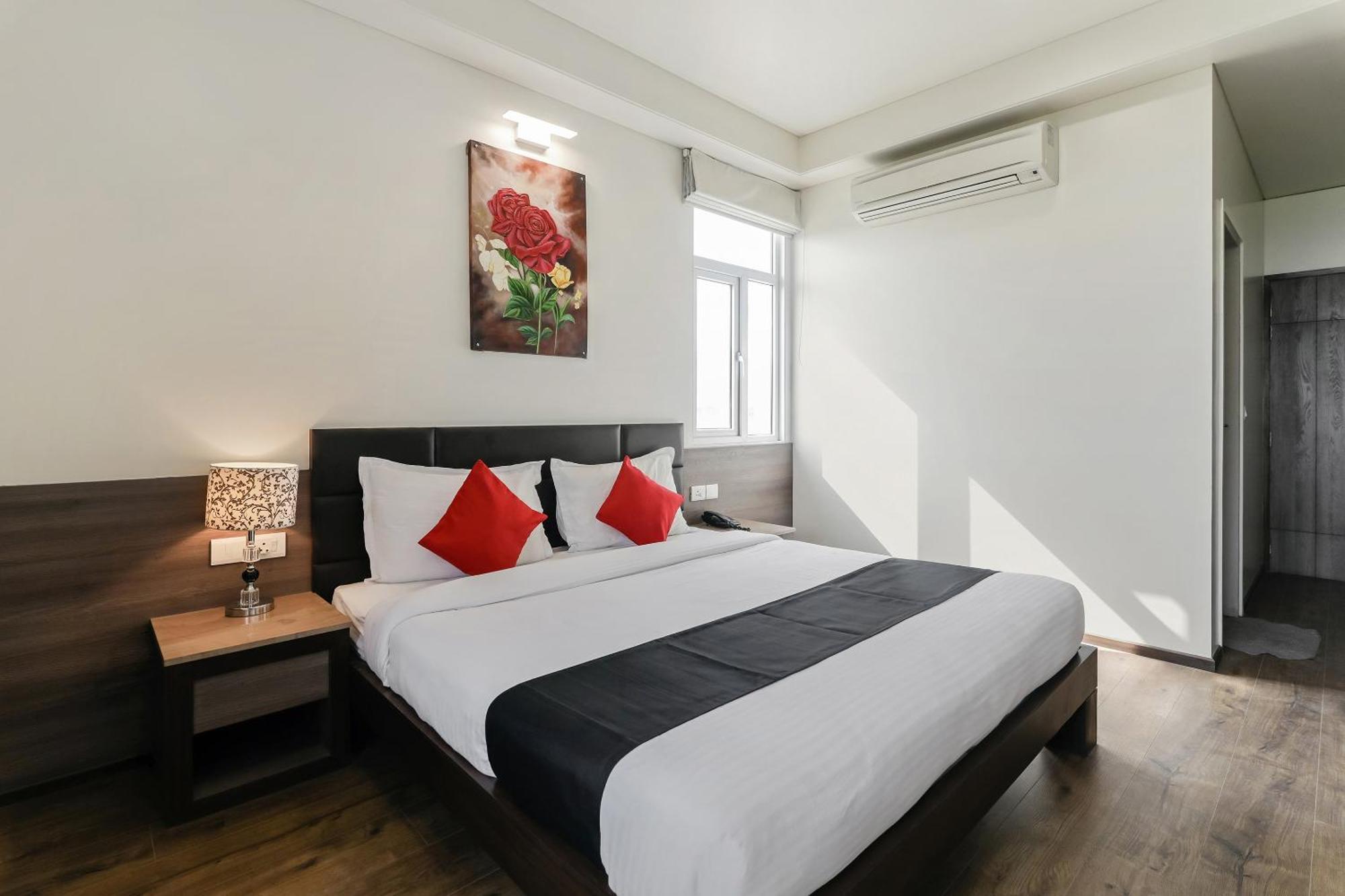 Fleur Hotel Jaipur Bagian luar foto