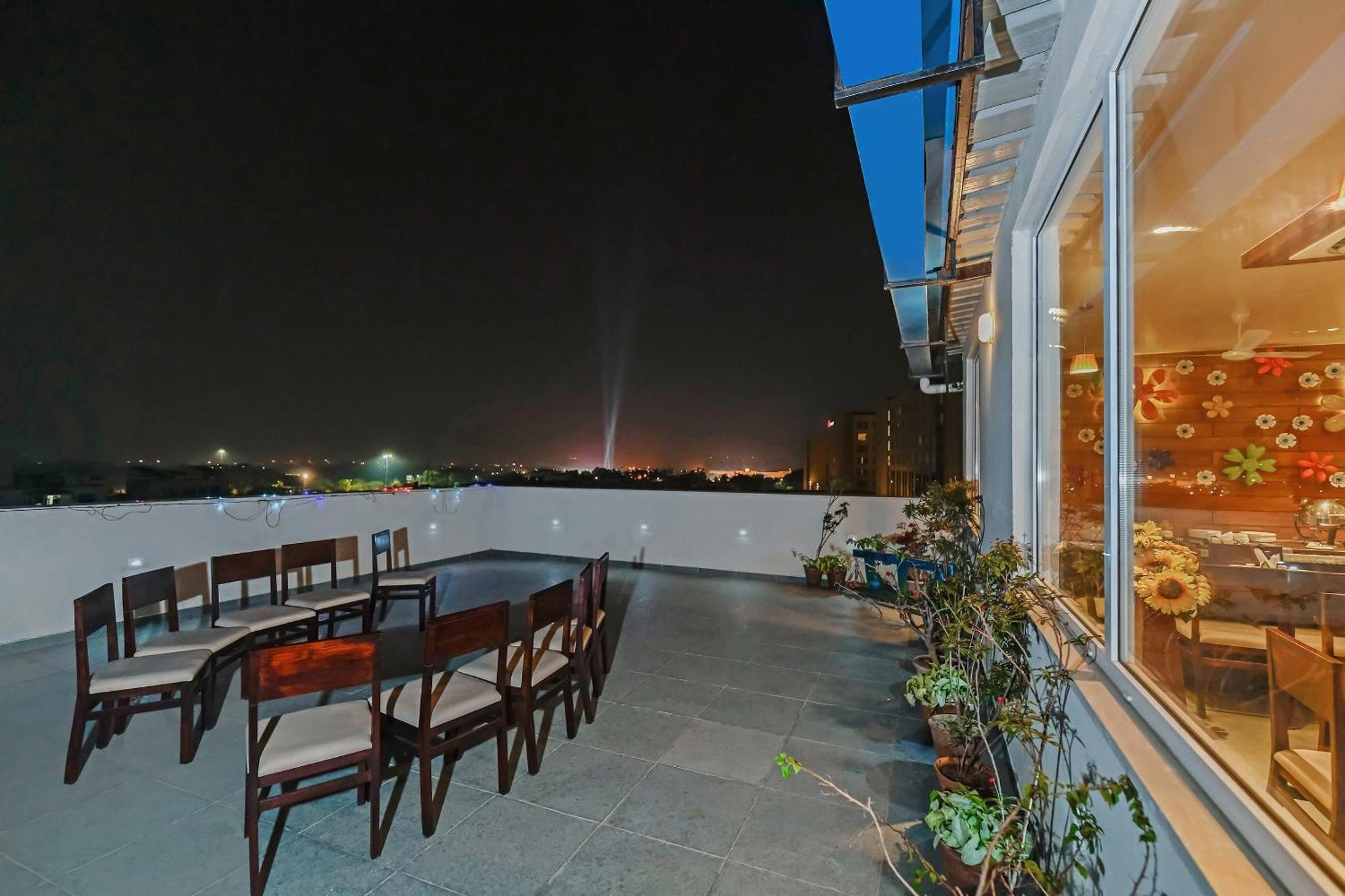 Fleur Hotel Jaipur Bagian luar foto