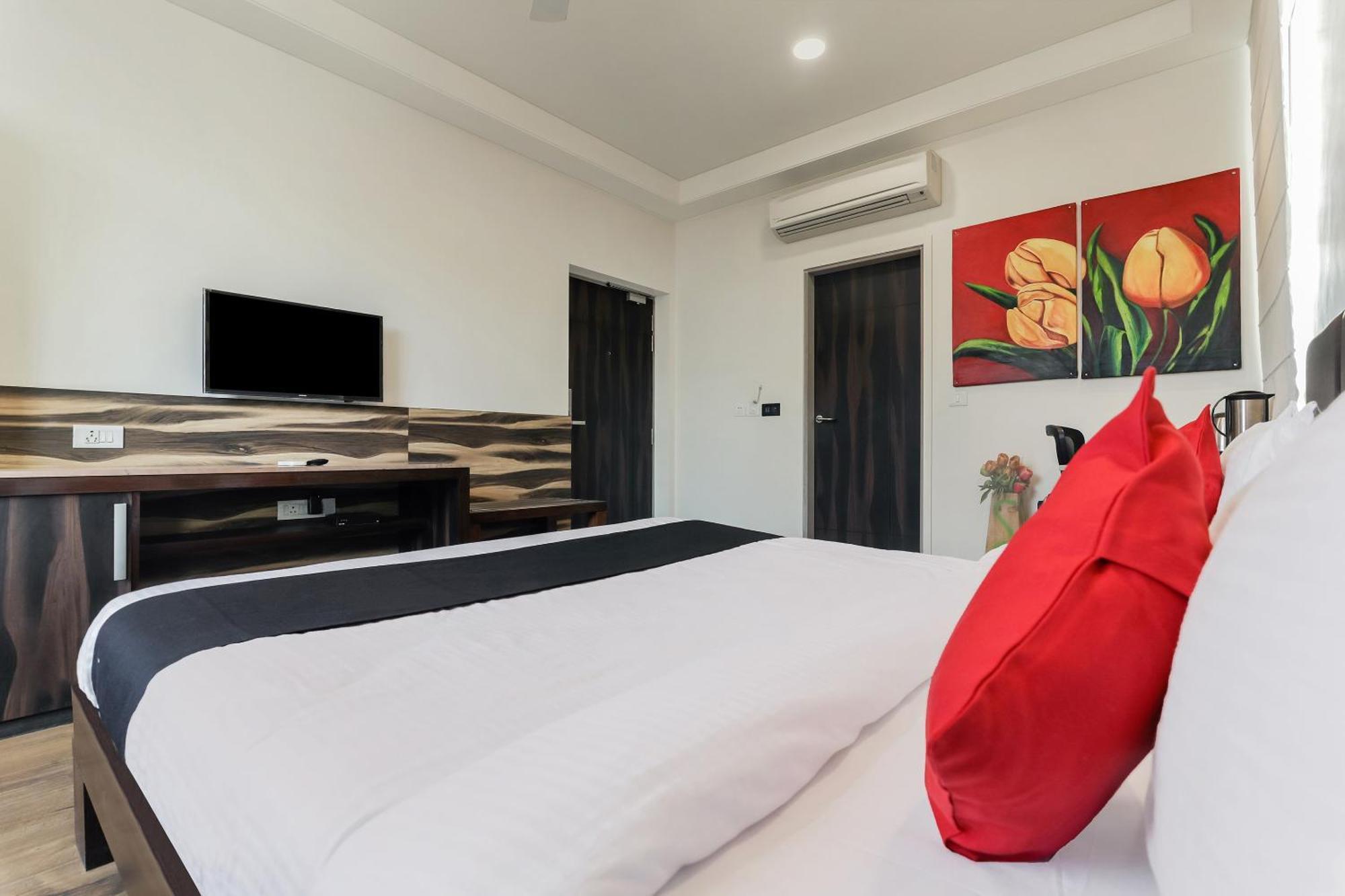Fleur Hotel Jaipur Bagian luar foto