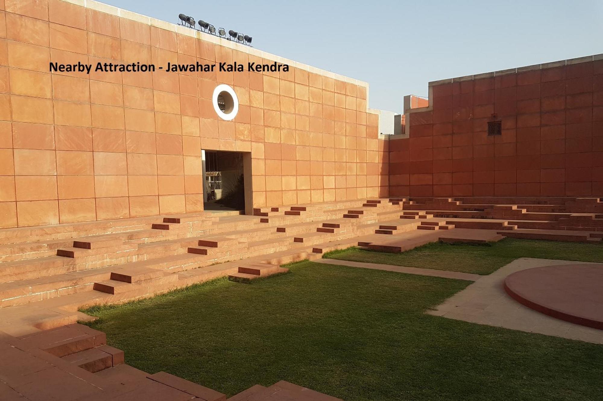 Fleur Hotel Jaipur Bagian luar foto