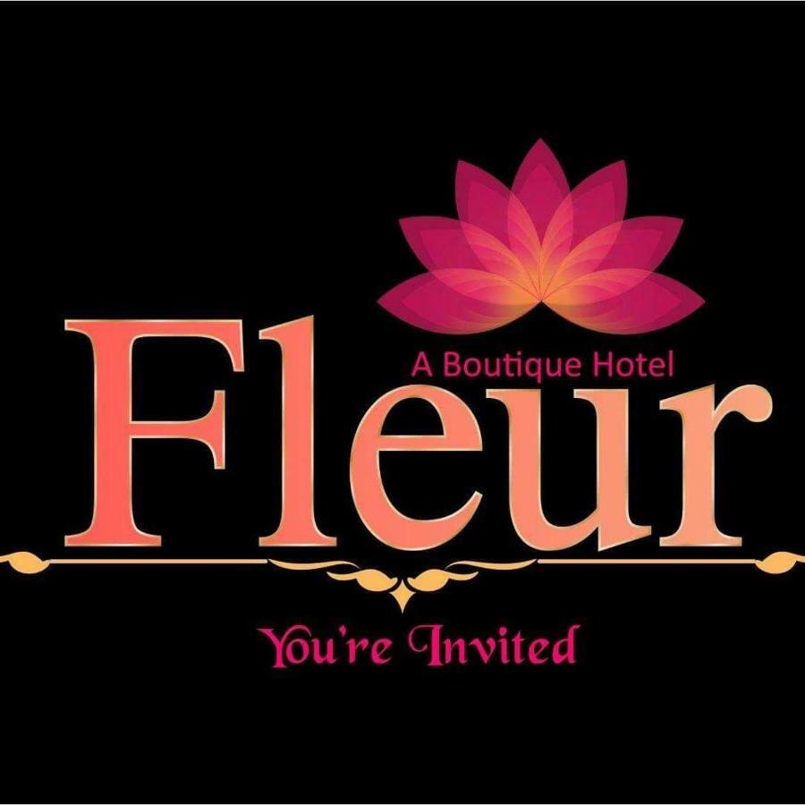 Fleur Hotel Jaipur Bagian luar foto